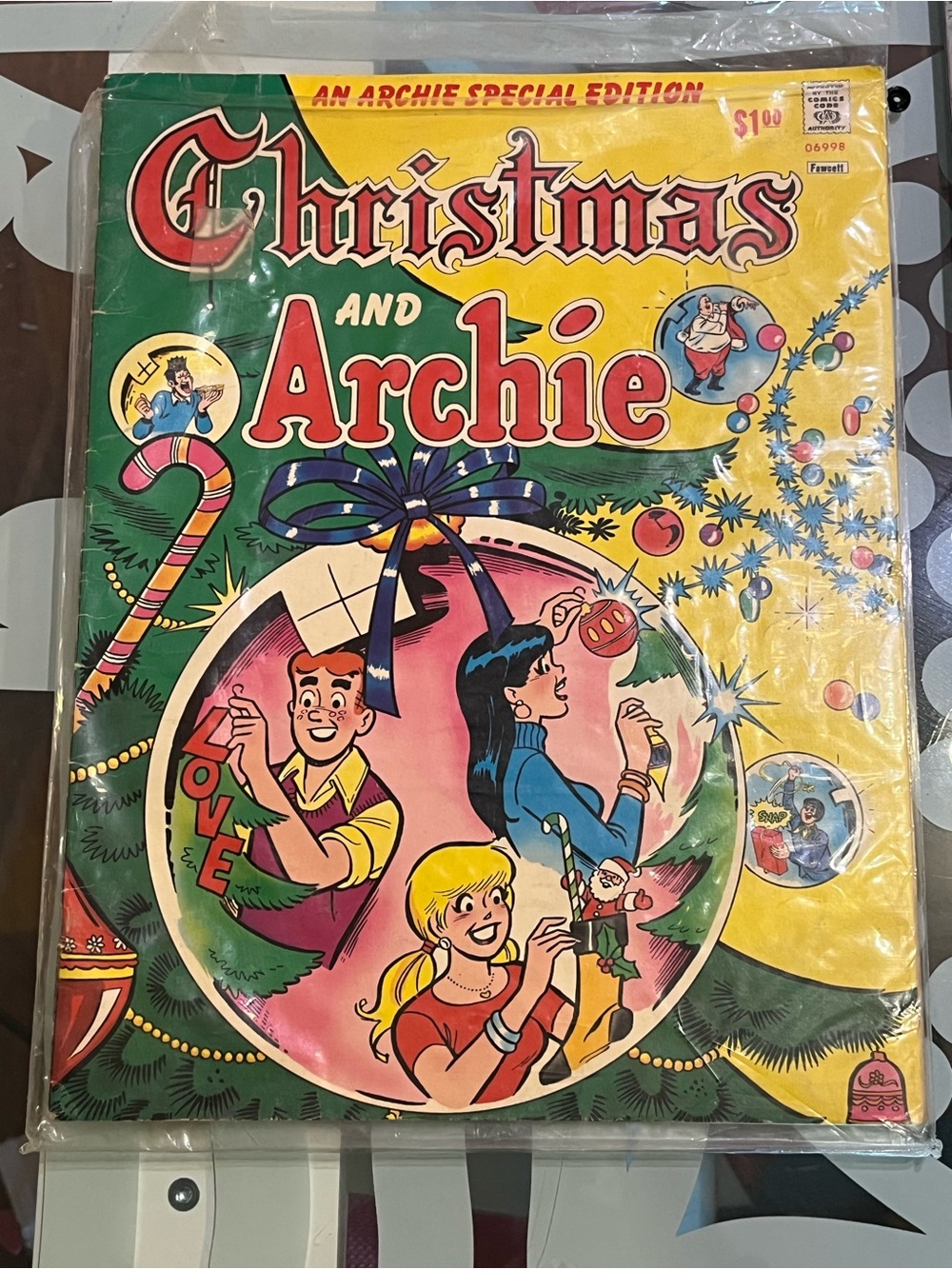 Christmas and Archie special edition comic